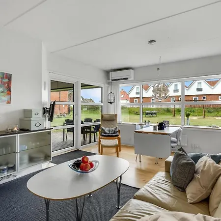 Apartman Bad, Lejl 10 *